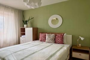 Комфорт с 2 спальнями с панорамным видом на центр города и парковкой, Нижний Новгород