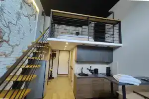 Двухуровневый лофт с дизайнерским ремонтом, Москва