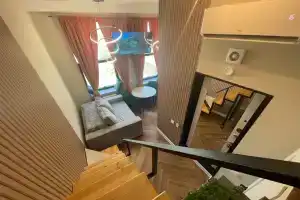 Двухуровневая студия на набережной, Новосибирск