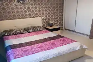 Квартира в 15 минутах от ж/д и автовокзала пешком.