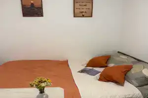 Компактная студия у библиотеки, Зеленоград