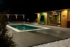 База Абрау, Абрау-Дюрсо