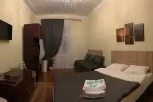 Комната на Новом Арбате, Москва