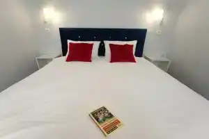 Апартамент Алиса в стране чудес и зазеркалье