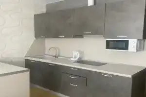 Малибу, Адлер