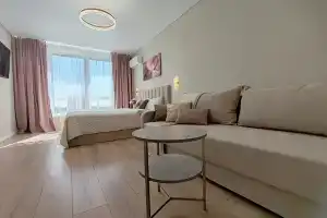 Квартира с видом на сквер Героев России, Ставрополь