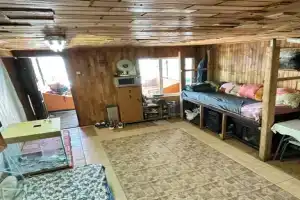 Дом с баней на дровах у моря на первой линии, Владивосток