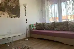 Уютная квартира в курортном городе Светлогорск 1, огороженая территори