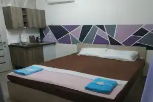 Уютная отдельная комната с мини кухней и террасой