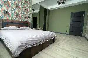 Апартаменты в центре на Сенявина 5
