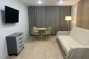 2-к. квартира, 2 кровати, бесконтактное заселение 24/7, ремонт 2026, Апатиты