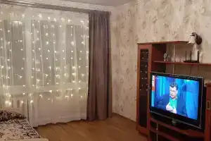 Двухкомнатная рядом с метро Яшлек, Казань