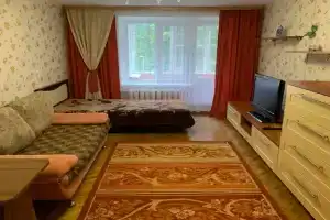 Трёхкомнатная квартира у метро, Санкт-Петербург