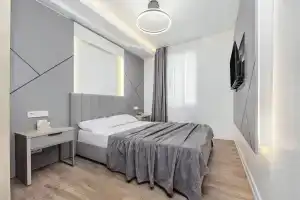 Апартамент с видом на бассейн и в пешей доступности до моря и пляжа