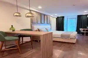 Просторная студия Wyn residence в 2 минутах от моря