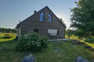 Коттедж на берегу озера