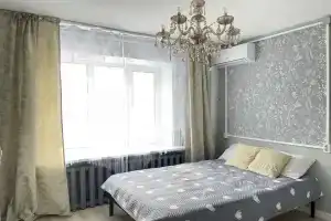 Студия возле Медколледжа, Якутск