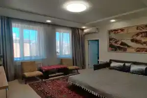 Уютная душевная квартира в сердце города в зелёной зоне