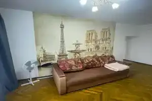 Двухкомнатная квартира в центре Москвы