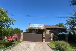 Частный дом, Брест