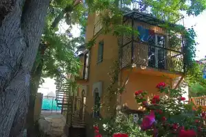 Дом с террасой у моря, Алушта