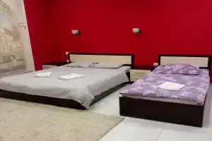 Комфортный трёхместный номер в центре города