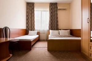 Четырёхместный номер Стандарт (с видом на горы), Геленджик