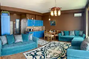 Квартира с прекрасным видом на море и скалы Адалары