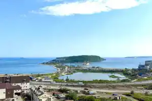 Просторная квартира в шаговой доступности от моря и с видом на море