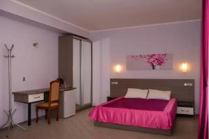 Четырёхместный номер люкс с видом на море, Рыбачье