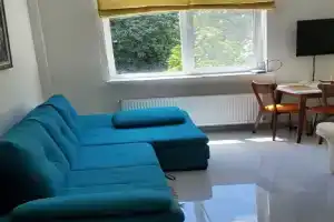 Студия, Ливадия