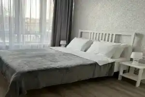 Двухкомнатная квартира на сутки в новом доме в центре
