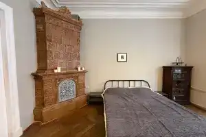 Комната с камином у Петропавловской крепости, Санкт-Петербург