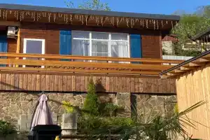 Кедровый домик с видом на горы, Казачий Брод