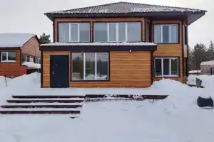 Уютный домик рядом с лесом в ХМАО