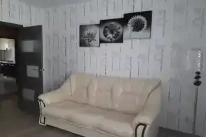 Двухкомнатная квартира в спальном районе