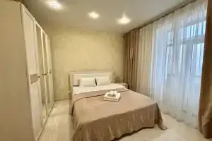 Современная и уютная 2-к квартира на Набережной