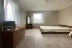 Апартаменты с видом на море и горы, Алушта