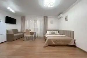 Уютная студия с встроенной кухней, Астрахань