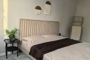 Рядом с МНТК, СК Заря, Экспоцентром и аэропортом, Сибирь Арена, Новосибирск