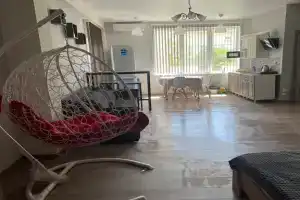 Этаж под ключ двухкомнатный с отдельным входом со своей терассой, Судак