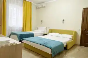 Трёхместный номер улучшенный, Геленджик