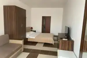 Четырёхместный номер стандарт, Пересыпь