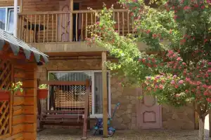 Частный дом на Санаторной 1, Саки