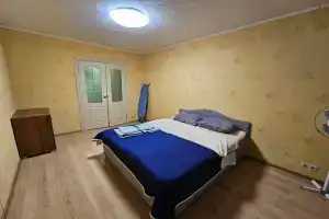 Двухкомнатные апартаменты у метро Молодежная, Москва