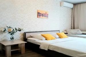 Квартира с видом на город, в центре левого берега