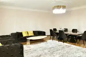 Квартира с видом на озеро, Махачкала