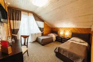 Двухместный номер с 2 отдельными кроватями 7 терем купеческий 6 палата князя Руслана, Великий Устюг