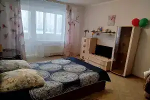 Квартира возле глазной клиники, аэропорта, метро, станционной улицы, Новосибирск