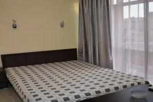 Жасмин, Евпатория